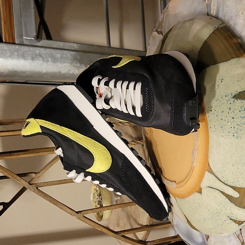Nike Daybreak SP "Limelight"